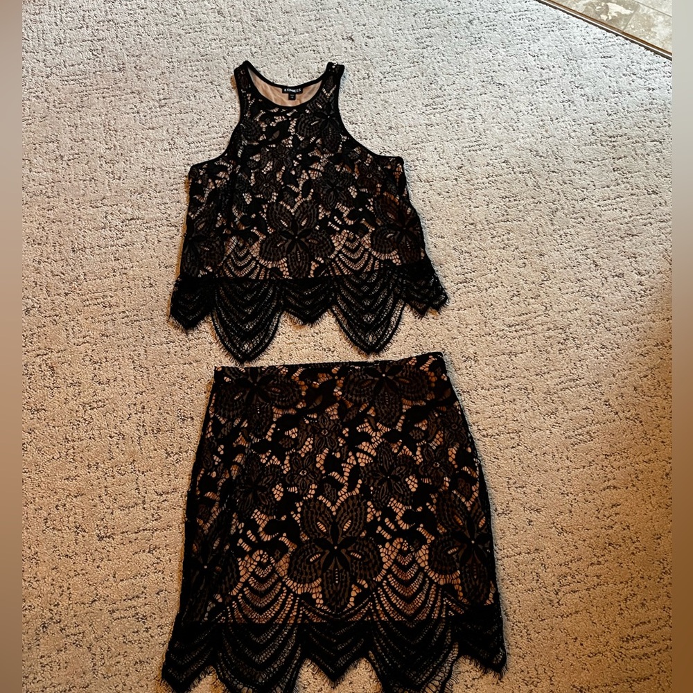 Express Set size S top and 4 skirt